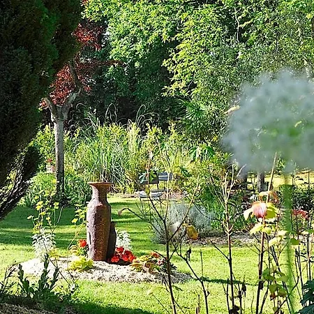 Bed & Breakfast Au Jardin De Lisa