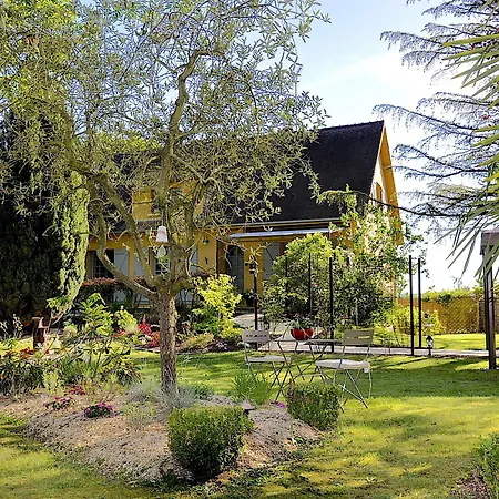 Au Jardin De Lisa
